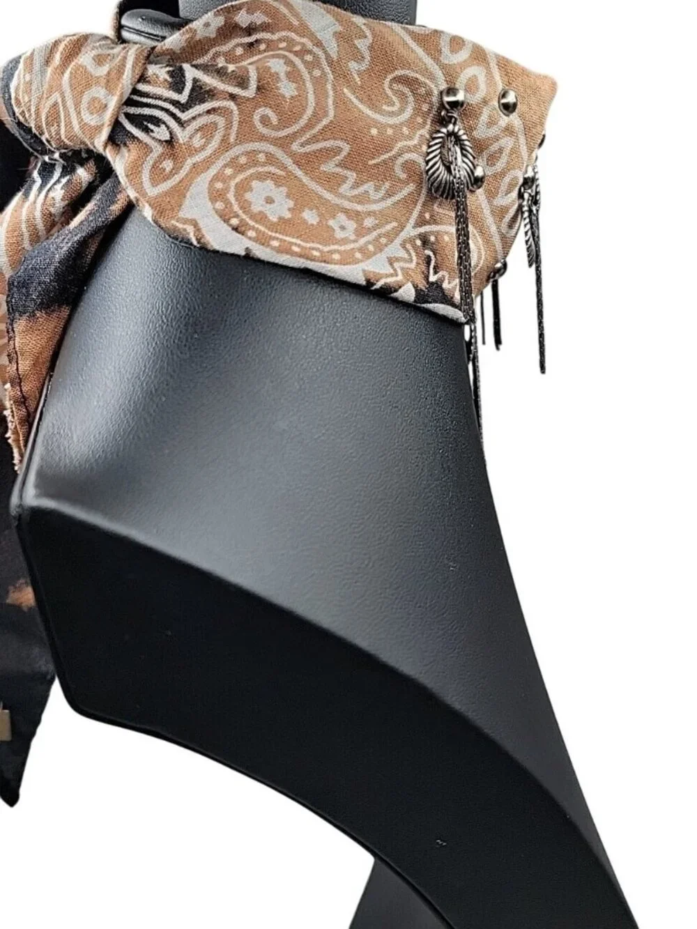 Dannijo Bandana Necklace Black Brown Print Silver Studs Fringe Boho Festival - Picture 10 of 13